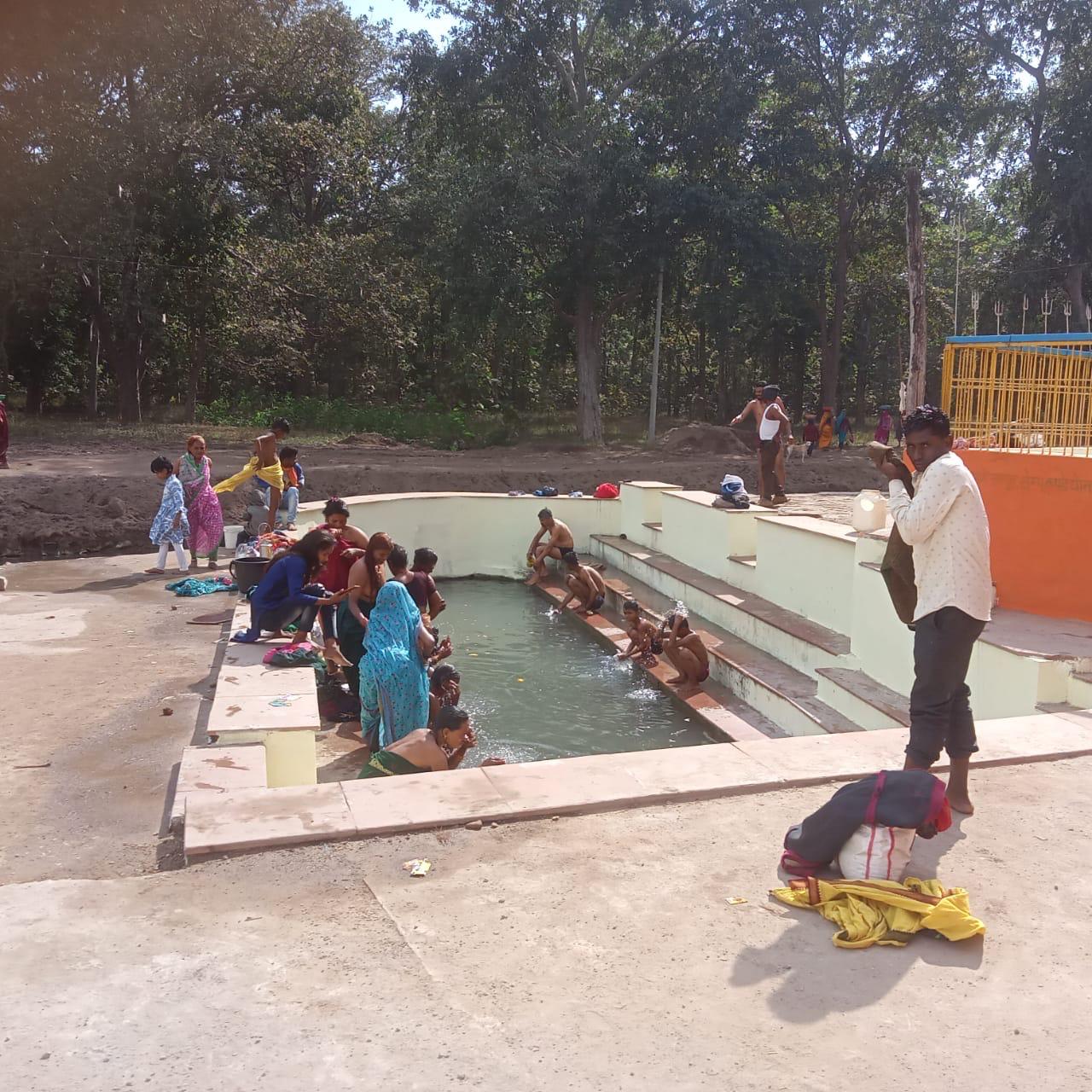 Garam Pani Kund, Anhoni