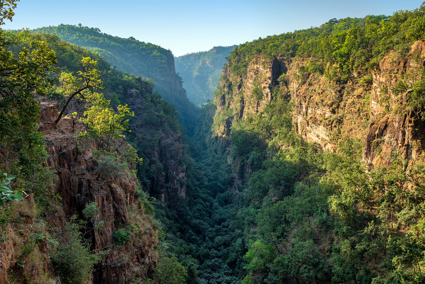 Handi Khoh gorge Pachmarhi dramatic panoramic views Madhya Pradesh Satpura